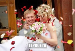 wedding petals